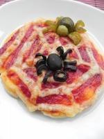 Przygotowanie: umyć owoce, pokroić owoce w kostkę, pokrojone owoce nabijać na patyczki z szaszłyków.