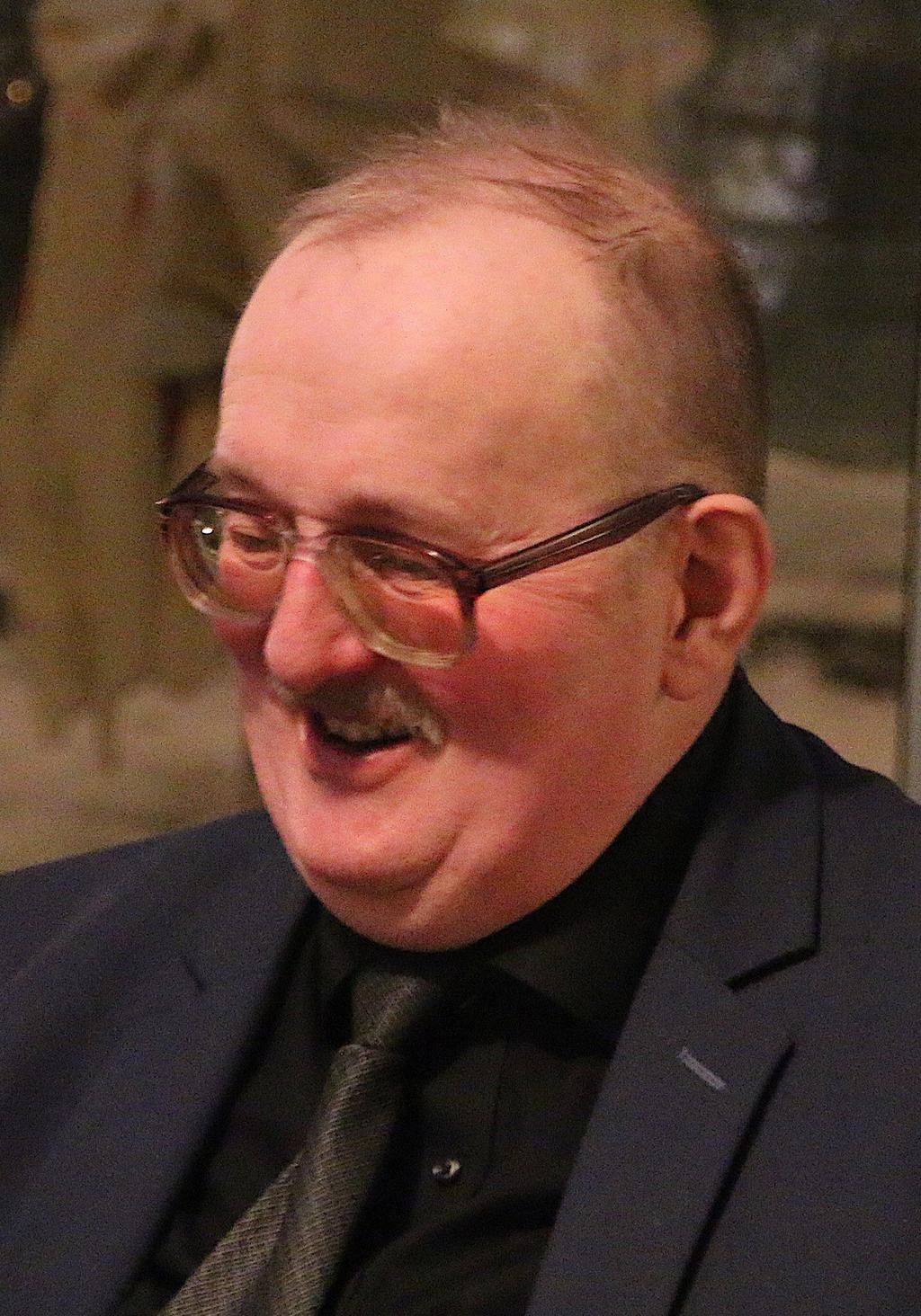 Profesor zw. dr hab.