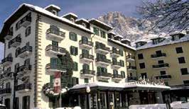 san martino di castrozza - Passo rolle Hotel Colbricon**** (San Martino di Castrozza) Położenie: w centrum miejscowości, 150 m od kolejki Colverde Pokoje: 1, 2, 3, 4 osobowe Infrastruktura: centrum