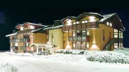 madonna di campiglio Val rendena Val di Sole Hotel Caminetto **** (Folgarida) Hotel Holiday ***S (Monclassico) Położenie: w centrum Folgaridy, 50 m od wyciągu Pokoje: 2, 3, 4 - osobowe