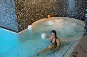 pościel i ręczniki zawarte są w cenie pobytu Kaucja: 100 Dodatkowe łóżko: +20% ceny Check-in: od godziny 15 00-22 00, check-out: do godziny 10 00 Rezydencja nie przyjmuje zwierząt Sprzątnięcie kuchni