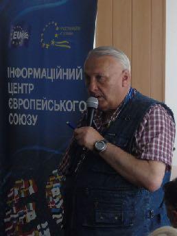 byśmy odpowiedzi na szereg pytań stawianych przez dr. K. Wóycickiego i kierownika objazdu zagranicznego.