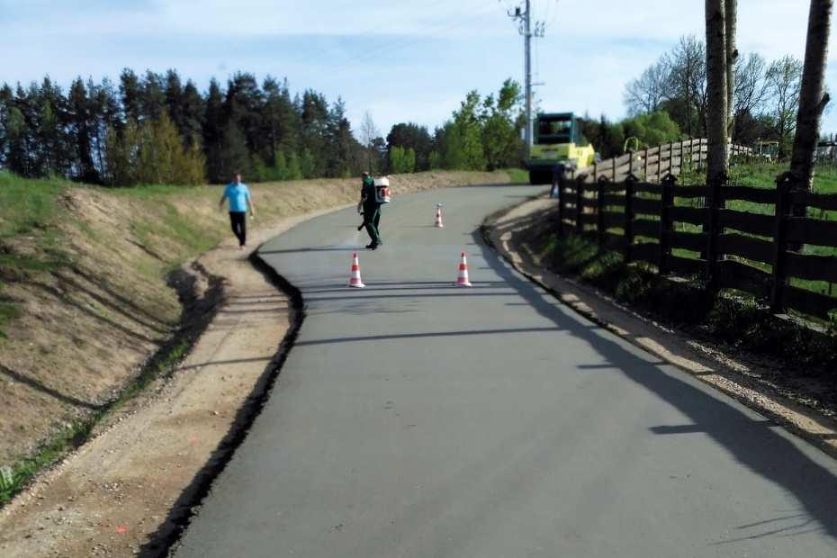 Kolejne drogi z betonu wałowanego powstały na terenie