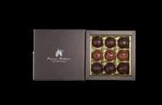 Salt Caramel Ganasz z solonym karmelem w mlecznej czekoladzie.