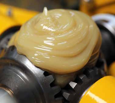 Mechanizm różnicowy, włącznie z czterema pasowanymi kołami zębatymi, daje