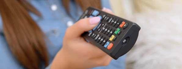 AKUMULATORY Źródło większych oszczędności Ready to Use 1000 AA Min. pojemność w mah Cykl żywotności Samoistne rozładowanie po roku 1.000 mah Do 2.