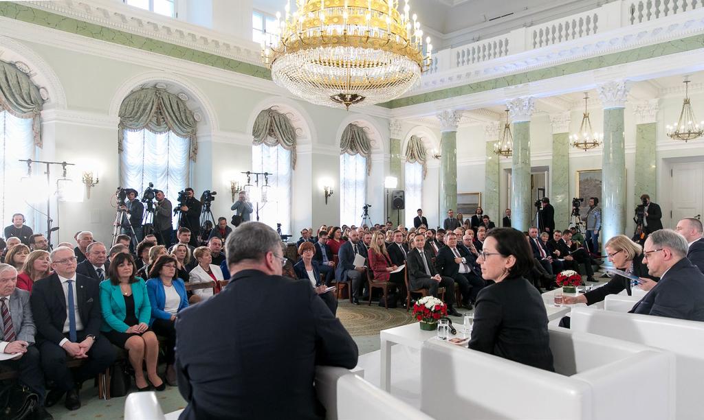 Referendum ma odpowiedzieć na pytanie czy obywatele chcą zmian lub uchwalenia nowej Konstytucji oraz określić jej potencjalne