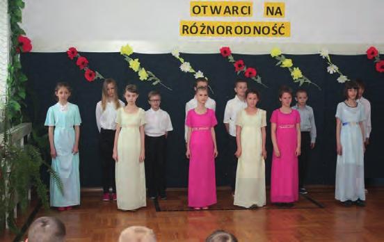 i Polski Ludowej, wyzwolenia Warszawy, uroczyste obchody Barbórki, urodzin W.I. Lenina, 1 maja, Dnia Zwycięstwa - 9 maja, spotkania z kombatantami II wojny światowej.
