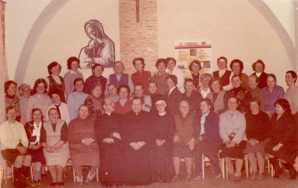 27 Zdjęcie 44 Rok 1980, 17-20 listopada. Rekolekcje dla pań pracujących na plebanii.