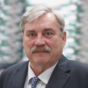 STRONA 2 Odmiany rzepaku / sezon 2018 Szanowni Państwo, Zygmunt KRÓL Prezes Zarządu Z przyjemnością przedstawiamy naszą tegoroczną, ciągle rosnącą ofertę odmian rzepaku.