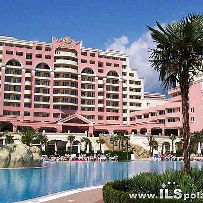 KOMPLEKSIE 50 M OD PLAŻY Z UMEBLOWANIEM I WYPOSAŻENIEM W OKAZYJNEJ CENIE 1000 EUR/M2!