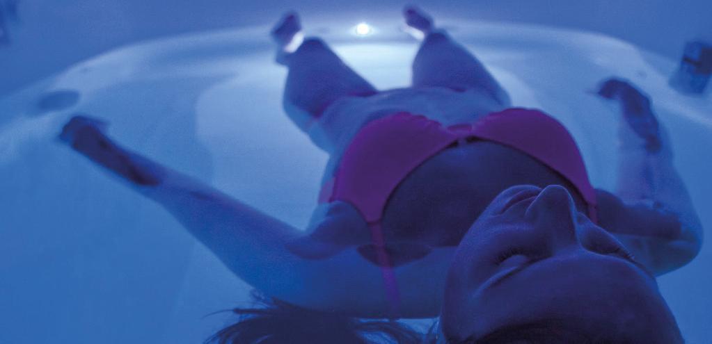 DLACZEGO WARTO SKORZYSTAĆ Z TERAPII FLOAT REST TERAPIA FLOAT REST NAJCZĘŚCIEJ WYKORZYSTYWANA JEST W NASTĘPUJĄCYCH PRZYPADKACH: rehabilitacja: stany pourazowe,