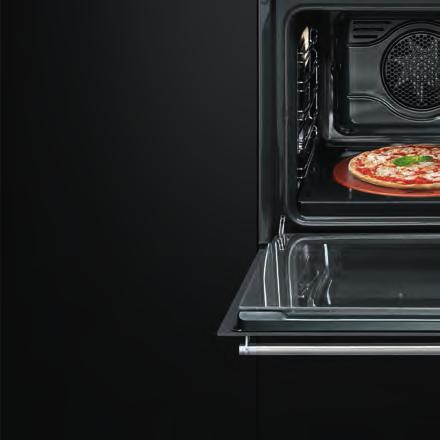 polerowanej stali nierdzewnej Sterowanie za pomocą chromowanych pokręteł Czarno-biały wyświetlacz TFT (brak języka polskiego w menu) PROGRAMY / FUNKCJE System Smart Cooking 50 programów