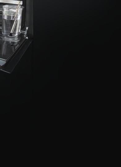 nagrzewanie piekarnika Tryb Showroom ECO-logic: zmniejszenie zużycia energii Kremowy Uchwyt z polerowanej stali nierdzewnej Sterowanie za pomocą chromowanych pokręteł Duży i  powietrza, grzałka dolna