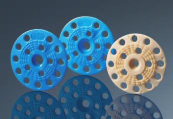 Upevnenie pre zvláštne prípady EJOT izolačné taniere Izolačné taniere EJOT môžu byť vďaka plochej geometrii pod hlavou použité všade tam, kde je obtiažne zatlačenie taniera do izolantu.