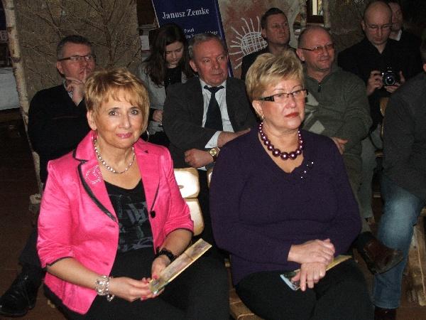 przygotowanie projektu do realizacji, teraz proces decyzyjny o przyznaniu dotacji jest mocno upolityczniony. W 2007 r.