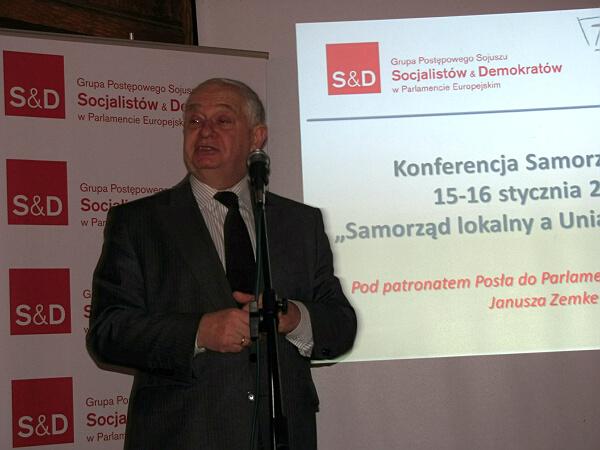 budowy infrastruktury telekomunikacyjnej, która zapewni dostęp do szerokopasmowego internetu we wszystkich instytucjach i wszystkich gospodarstwach domowych na terenie gminy.