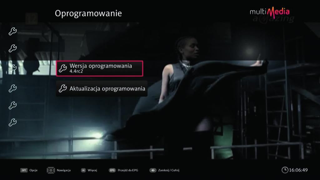 Aby sprawdzić aktualną wersję oprogramowania, należy zaznaczyć Oprogramowanie i zatwierdzić przyciskiem OK na pilocie.