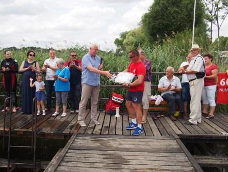 W niedzielę na plaży miejskiej odbył się konkurs na najładniejszy zamek z piasku oraz II Marsz po zdrowie, zorganizowany dla miłośników Nordic Walking.