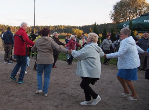 Celem spotkania było zapoznanie się z 15-letnim doświadczeniem tego samorządu w zakresie rewitalizacji jeziora Trzesiecko.