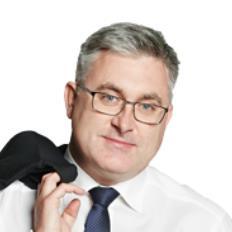 Finansowych, jest odpowiedzialny za doskonalenie i wdrażanie strategicznych rozwiązań w obszarze finansów i optymalizacji kosztów działalności w Grupie Zamet.