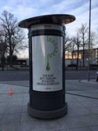 wzrost kosztów realizacji kampanii związany z większą liczbą kampanii reklamowych na środkach komunikacji miejskiej oraz większego wolumenu usług druku plakatów wzrost kosztów wynagrodzeo i świadczeo