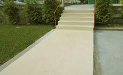 Stosowany na podłożach betonowych lub zapraw z otwartymi porami, w celu uzyskania idealnych płaszczyzn do układania płytek ceramicznych, porcelanowych, marmuru, granitu i innych naturalnych kamieni,