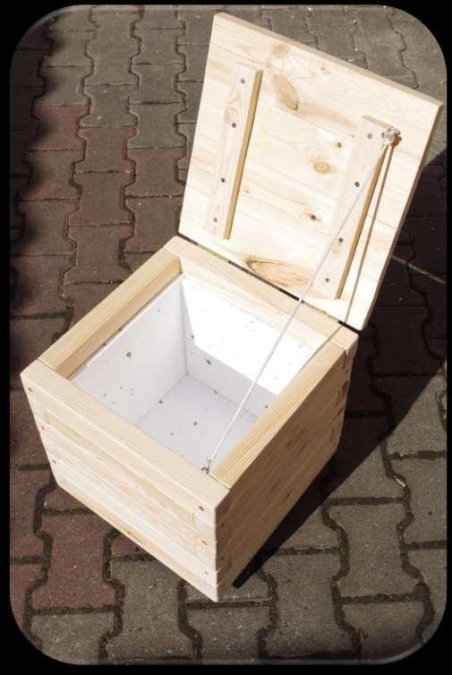 Kuferek siedzisko z dodatkową funkcją lodówki