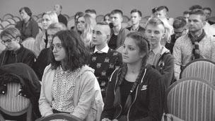 Kamionka zyskaa sympati prawie tak samo jak synna z wielu WIELE ZNAKOMITYCH MIEJSC NA ROMANTYCZNE RANDKI bariery, cigny tu rzesze pielgrzymw z Polesia, Ukrainy, Litwy, mudzi, z dawnych Inflant. Twoje Miasto: Decydujcie, dokd pojedziemy! - RMF 24