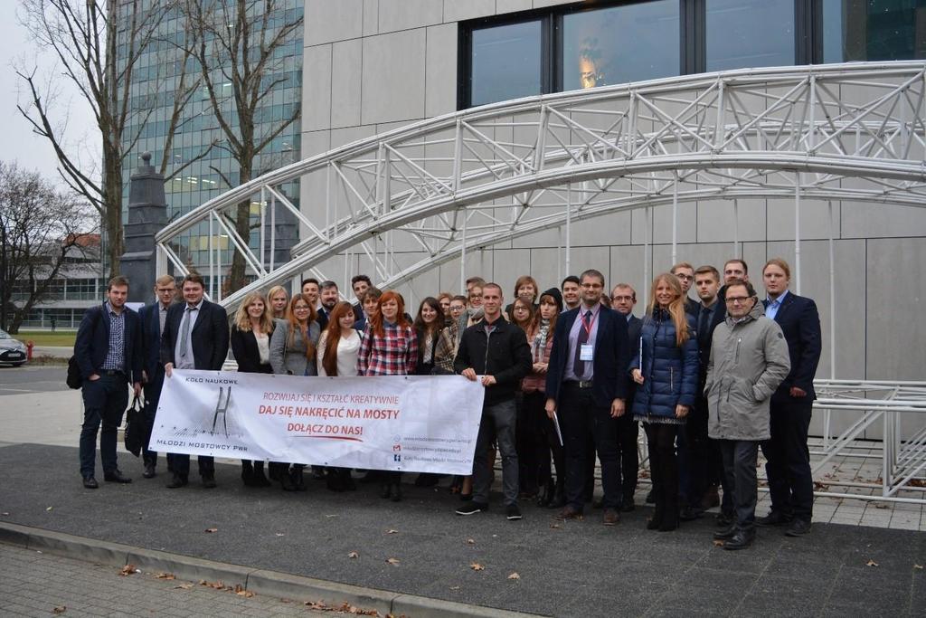 Oprócz tego wraz ze studentami z Politechniki Gdańskiej, Warszawskiej, Śląskiej, Białostockiej i Krakowskiej mogliśmy poszerzać wiedzę z zakresu mostownictwa uczestnicząc w seminarium oraz