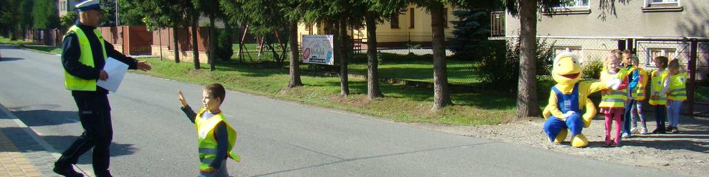 policjantami w