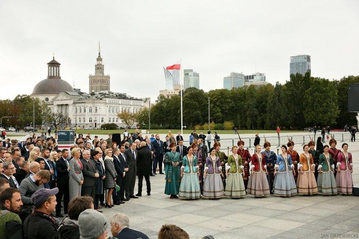 zapowiadającej Polską Wystawę