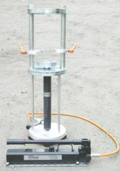 www.geolab.com.pl GRUNTY Nr kat.: 2.257 ZESTAW DO BADAŃ CBR WG NORMY PN EN 13286-47 Zestaw przeznaczony do określania wskaźnika CBR w laboratorium.