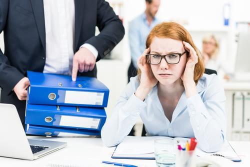 Wpływ zadowolenia pracownika na dolegliwości bólowe kręgosłupa lędźwiowego.