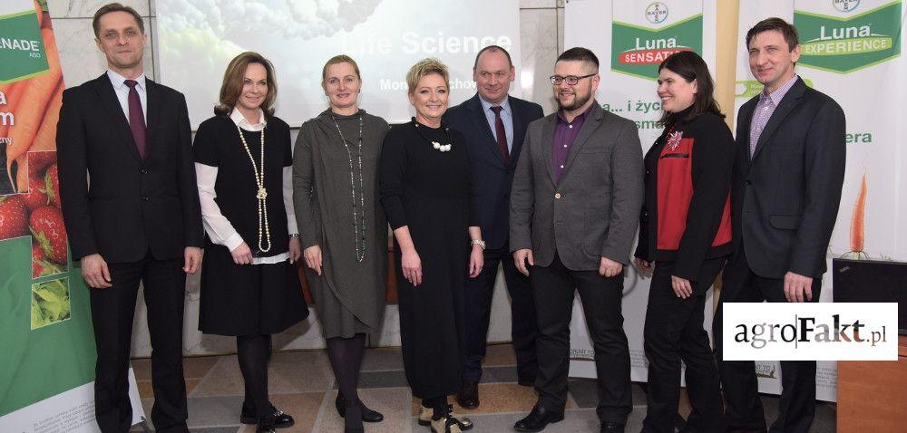 .pl https://www..pl Konferencja firmy Bayer: co nowego w 2016 r.? Autor: materiały firmowe Data: 20 stycznia 2016 19 stycznia odbyła się konferencja firmy Bayer.