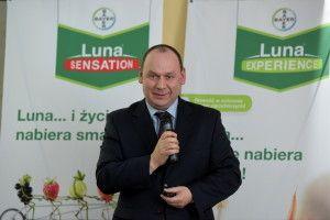 .pl https://www..pl W drugiej połowie 2015 r. firma Bayer uzyskała rejestrację nowego fungicydu Serenade ASO. Jest to obecnie jeden z 2 biologicznych środków ochrony roślin w ofercie Bayer Polska.