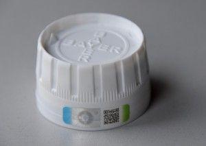 .pl https://www..pl W 2016 r. firma Bayer wprowadza nowe zabezpieczenie produktów CapSeal innowacyjną, interaktywną plombę zakrętki. (Źródło: AgroFoto.