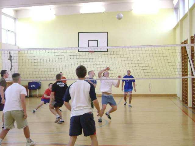 wróciliśmy z powrotem do internatu, gdzie czekała na nas kolacja.