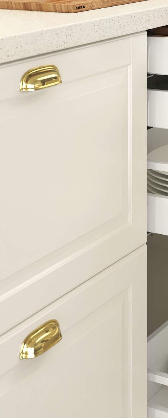 Wyposażenie wewnętrzne szafek METOD Niewidoczni pomocnicy Dzięki elementom wyposażenia wewnętrznego szafek METOD możesz zachować spójny wygląd kuchni bez ujawniania tego, co znajduje się wewnątrz.