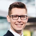 Absolwent XVII Szkoły Liderów Społeczeństwa Obywatelskiego, organizowanej przez Stowarzyszenie Szkoła Liderów.