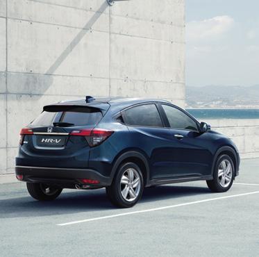 Komfort i Udogodnienia Klimatyzacja automatyczna - - Dwustrefowa klimatyzacja automatyczna - Tempomat z ogranicznikiem prędkości Przednie wycieraczki z czujnikiem deszczu - Tylna wycieraczka