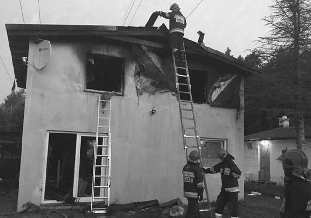 Pomoc rodzinie poszkodowanej w pożarze Burmistrz Gminy Żukowo Wojciech Kankowski wraz z Prezydentem Gdańska Pawłem Adamowiczem wspólnie organizują zbiórkę pieniędzy dla rodziny poszkodowanej na