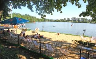 dziennie - pływanie rowerkiem lub kajakiem - opłata łowiskowa - gratis