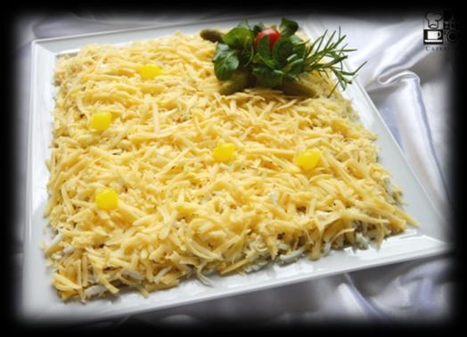 lub 25 porcji 92 zł Śledź w oliwie
