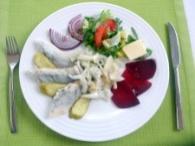 jajko z majonezem 3 17,00 zł Herring in oil Śledź w