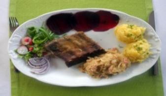 23,00 zł Pork Chop Kotlet schabowy 22,00 zł Roasted