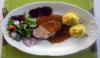 karkówki w sosie pieczeniowym 22,00 zł BEEF Beef