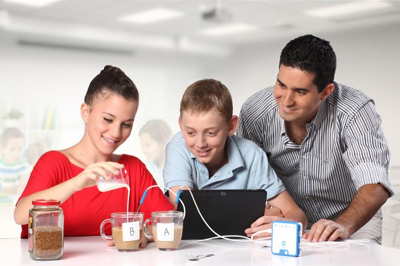 STEM = Science + Technology + Engineering + Mathematics STEAM = STEM + Art STEAM to nowoczesne podejście w nauczaniu, które poprzez połączenie nauki, technologii, inżynierii, sztuk i matematyki