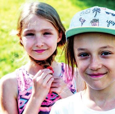 Dzieci nauczą się współpracy w grupie, poznają zasady zdrowej rywalizacji oraz zintegrują się z grupą.