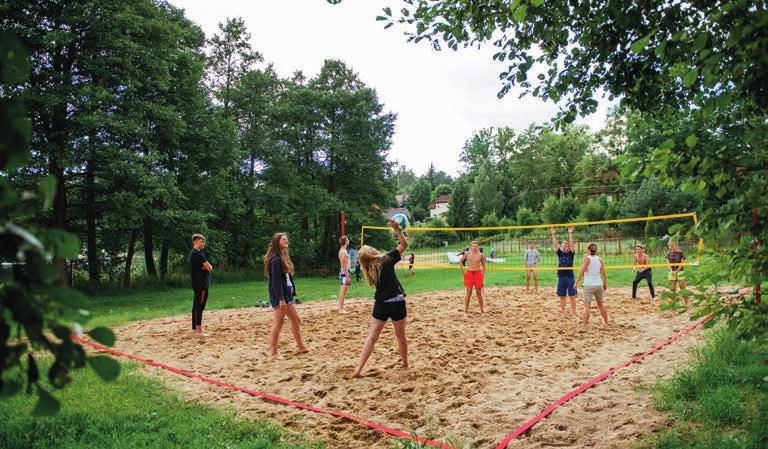 BAZY PRZYGODY MAZURY WODA Szkolny Ośrodek Wypoczynkowy Syrenka SYRENKA Maróz 5 11-015 Olsztynek Szkolny Ośrodek wypoczynkowy położony przy brzegu jeziora Maróz, w miejscowości o tej samej nazwie,